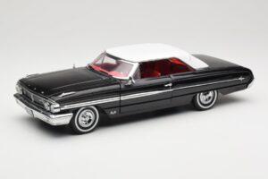 Ford Galaxie 500 Black Sun Star 1:18 1442 Diecast