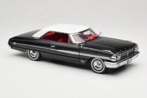 Ford Galaxie 500 Black Sun Star 1:18 1442 Diecast — photo 6 of 8