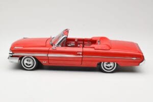 Ford Galaxie 500 Cabriolet Red Sun Star 1:18 1420 Diecast — photo 4 of 8