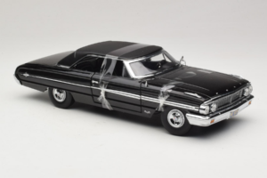 Ford Galaxie 500 Men in Black 3 Movie GreenLight 1:18 15301 Diecast — photo 4 of 6