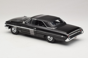 Ford Galaxie 500 Men in Black 3 Movie GreenLight 1:18 15301 Diecast — photo 5 of 6