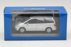 Ford Galaxy Mk2 Silver Minichamps 1:43 GALAXY001 Diecast — photo 4 of 4