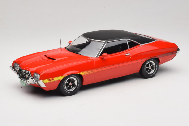 Ford Gran Torino Sport Red IXO 1:18 18CMC263 Diecast