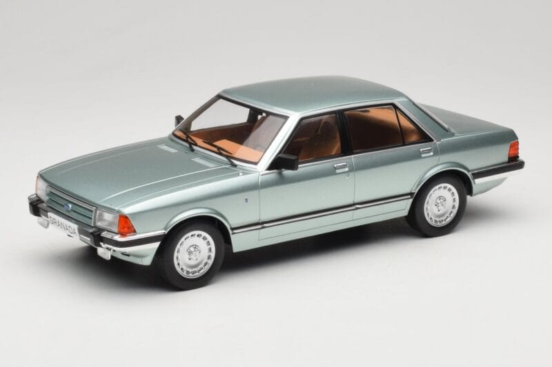 Ford Granada Mk2 2.8 Ghia Light Green Metallic MCG 1:18 MCG18535 Diecast