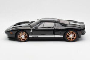 Ford GT Black With White Stripes AUTOart 1:18 73023 Diecast — photo 4 of 8
