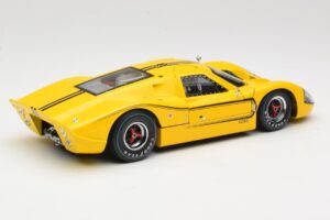 Ford GT40 Mk IV Yellow 1967 Shelby Collectibles 1:18 31414S Diecast — photo 3 of 8