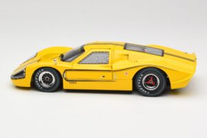 Ford GT40 Mk IV Yellow 1967 Shelby Collectibles 1:18 31414S Diecast — photo 4 of 8