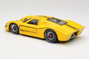 Ford GT40 Mk IV Yellow 1967 Shelby Collectibles 1:18 31414S Diecast — photo 7 of 8