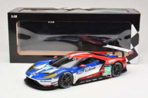 Ford GT GTE #68 D. Muller / J. Hand / S. Bourdais Chip Ganassi Racing LMGTE Pro 24 Hours of Le Mans 2016 Winner Minichamps 1: — photo 6 of 6