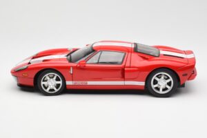 Ford GT Red AUTOart 1:18 73021 Diecast — photo 4 of 8
