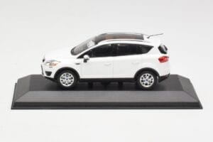 Ford Kuga Mk1 White Minichamps 1:43 KUGA001 Diecast