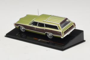 Ford LTD Country Squire Green Bronze IXO 1:43 CLC608N Diecast — photo 3 of 5