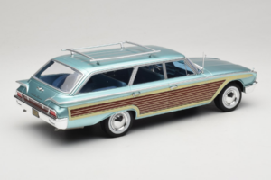 Ford Country Squire Blue MCG 1:18 MCG18049 Diecast — photo 2 of 6