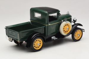 Ford Model A Pickup Valley Green Motor City 1:18 40003 Diecast — photo 3 of 8