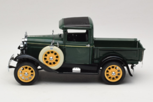 Ford Model A Pickup Valley Green Motor City 1:18 40003 Diecast — photo 4 of 8