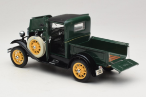 Ford Model A Pickup Valley Green Motor City 1:18 40003 Diecast — photo 5 of 8