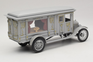 Ford Model T Ornate Carved Hearse Precision Miniatures 1:18 PMSC-07G Diecast — photo 3 of 8