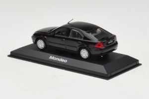 Ford Mondeo Mk3 Black Minichamps 1:43 MONDEO004 Diecast — photo 3 of 4