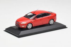 Ford Mondeo Mk4 Colorado Red Minichamps 1:43 MONDEO001 Diecast — photo 2 of 4