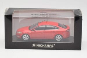 Ford Mondeo Mk4 Colorado Red Minichamps 1:43 MONDEO001 Diecast — photo 4 of 4