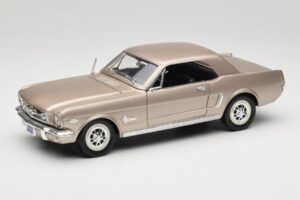Ford Mustang 1964 1/2 Silver Mira 1:18 6127 Diecast