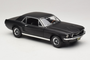Ford Mustang Creed Movie GreenLight 1:18 13611 Diecast — photo 6 of 8
