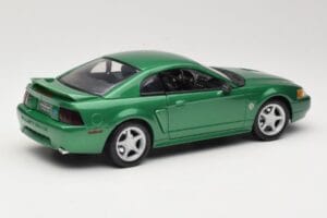 Ford Mustang GT SN95 Green Maisto 1:18 50326 Diecast — photo 3 of 8