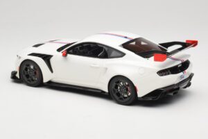 Ford Mustang GTD S650 Spirit of America Performance White GT Spirit 1:18 GT956 Resin — photo 5 of 6