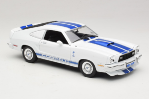 Ford Mustang II Cobra II Charlie's Angels Movie Greenlight 1:18 12880 Diecast — photo 6 of 8