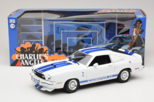 Ford Mustang II Cobra II Charlie's Angels Movie Greenlight 1:18 12880 Diecast — photo 8 of 8
