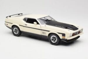 Ford Mustang Mach 1 White Sun Star 1:18 3602 Diecast — photo 6 of 8