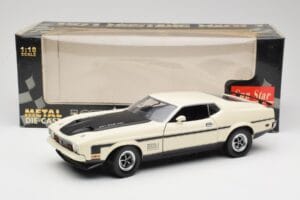 Ford Mustang Mach 1 White Sun Star 1:18 3602 Diecast — photo 8 of 8