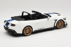Ford Mustang S650 Shelby Super Snake Oxford White GT Spirit 1:18 GT572 Resin — photo 2 of 6