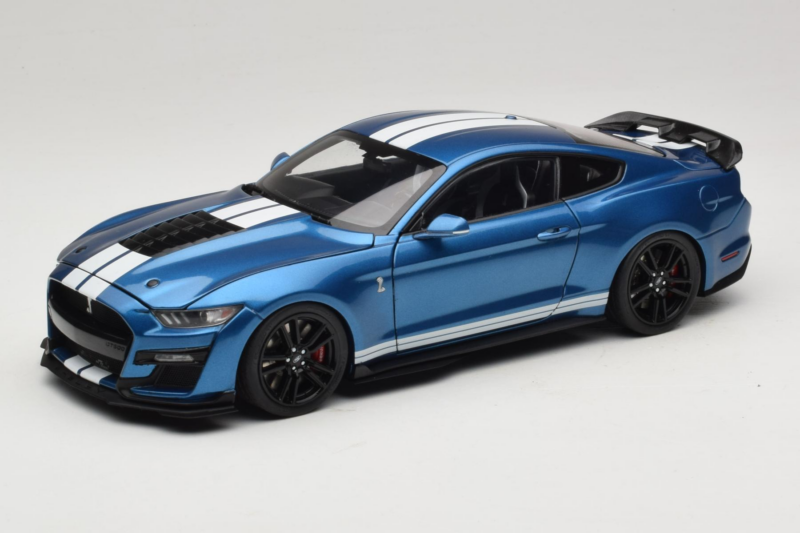 Ford Mustang Shelby GT500 S550 Atlas Blue Metallic IXO 1:18 18RDC244-FO Diecast