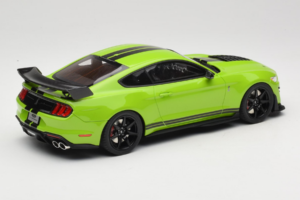 Ford Mustang Shelby GT500 S550 Green GT Spirit 1:18 GT803 Resin — photo 2 of 6