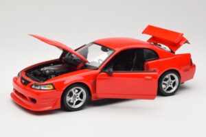 Ford Mustang SVT Cobra R SN95 Red Maisto 1:18 531872 Diecast — photo 2 of 8