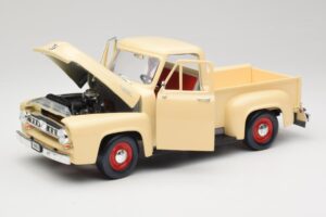 Ford Pickup Colonial White Road Legends 1:18 92148 Diecast — photo 2 of 8