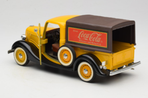 Ford Pick Up Michelin Solido 1:18 8024 Diecast — photo 5 of 8