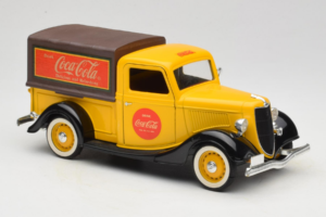 Ford Pick Up Michelin Solido 1:18 8024 Diecast — photo 6 of 8