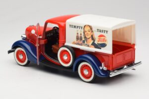 Ford Pickup Truck Pepsi-Cola Solido 1:18 99053 Diecast — photo 5 of 8