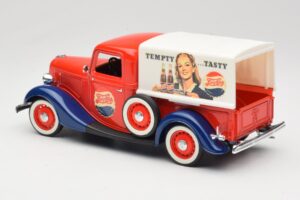 Ford Pickup Truck Pepsi-Cola Solido 1:18 99053 Diecast — photo 7 of 8