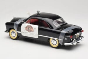 Ford Sedan Washington State Police Solido 1:18 8158 Diecast — photo 7 of 8