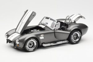 Ford Shelby Cobra 427 S/C Grey Metallic With White Stripes Kyosho 1:18 08045GRW Diecast — photo 2 of 8