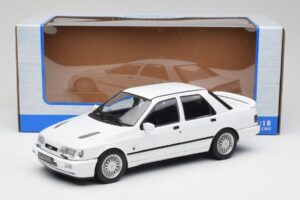 Ford Sierra RS Cosworth 4x4 White MCG 1:18 MCG18353 Diecast — photo 6 of 6