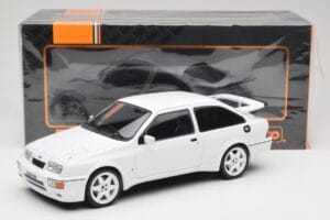 Ford Sierra RS Cosworth White IXO 1:18 18CMC121 Diecast — photo 6 of 6