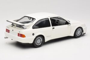 Ford Sierra RS Cosworth White Minichamps 1:18 150084000 Diecast — photo 3 of 8