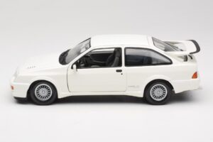 Ford Sierra RS Cosworth White Minichamps 1:18 150084000 Diecast — photo 4 of 8