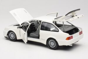 Ford Sierra RS Cosworth White Minichamps 1:18 150084000 Diecast — photo 5 of 8