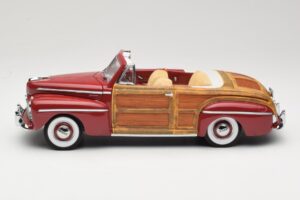 Ford Sportsman Red Road Signature 1:18 20048 Diecast — photo 4 of 8
