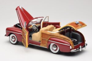 Ford Sportsman Red Road Signature 1:18 20048 Diecast — photo 5 of 8